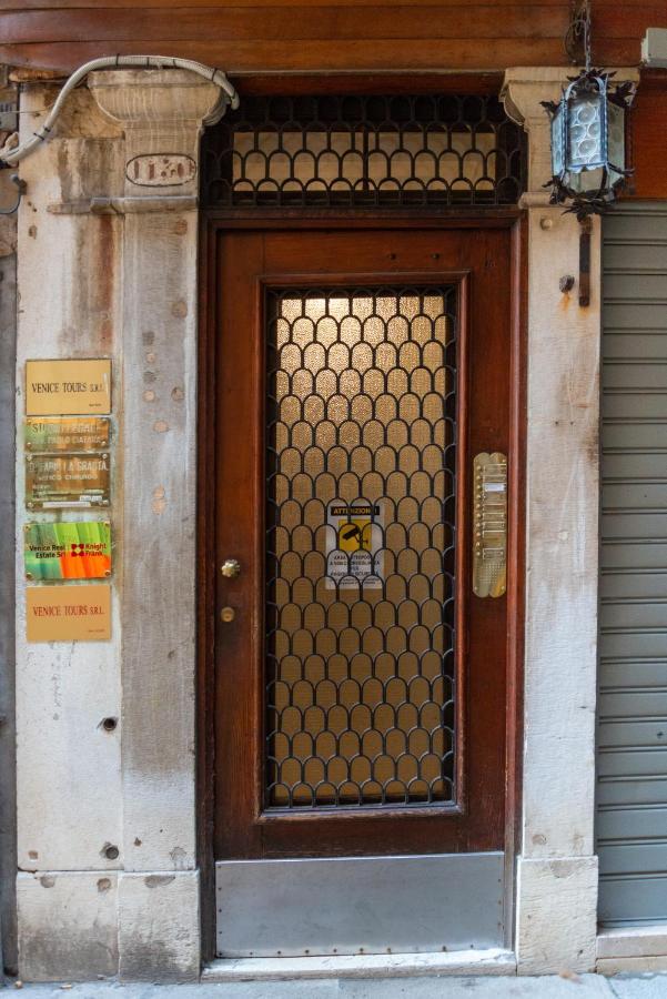 Ca' Alle Gondolette Venesia Bagian luar foto
